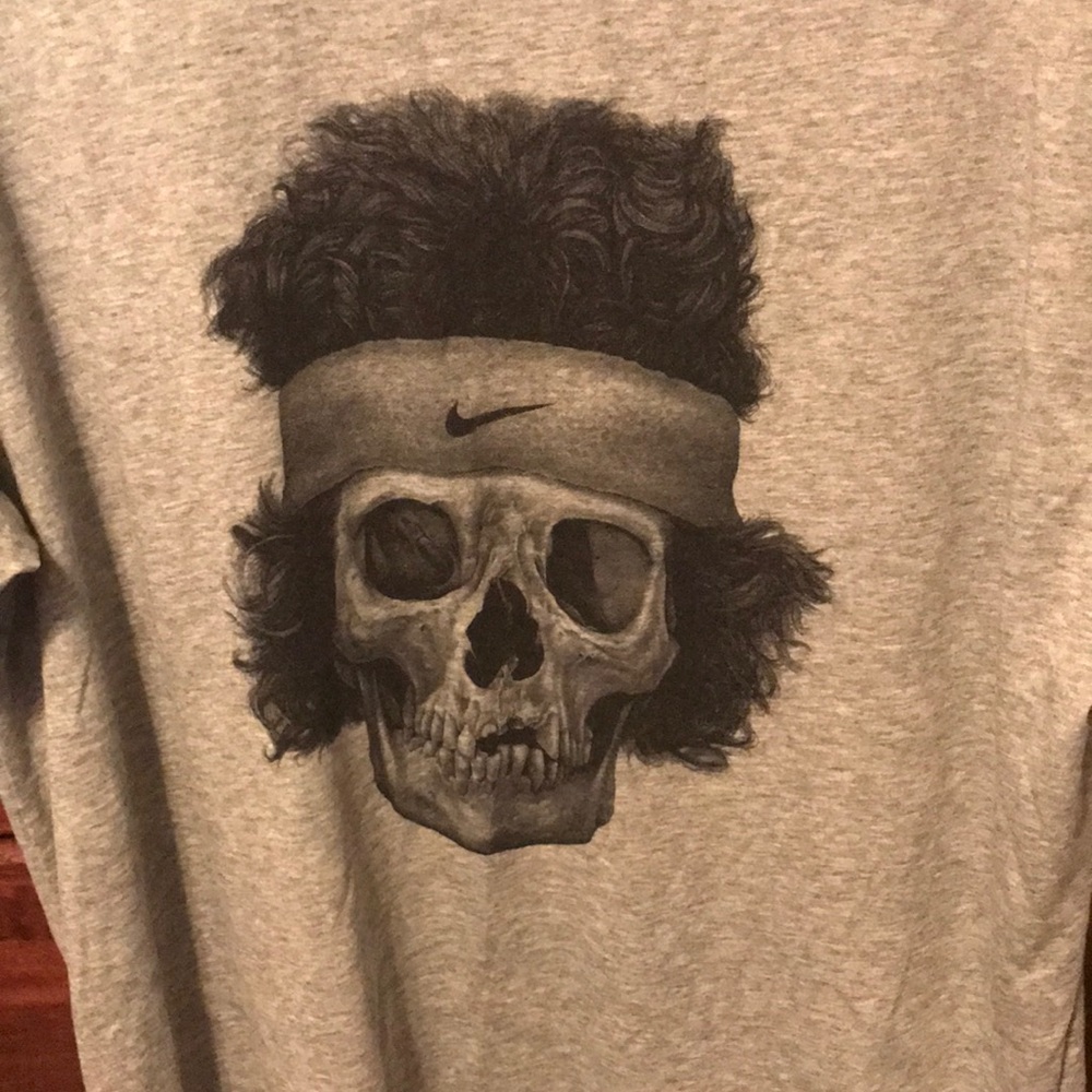 Nike Men’s XL Regular Fit Tee shirt